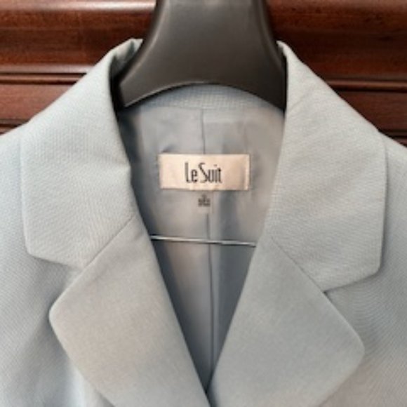 Le Suit Powder Blue Skirt Suit - Picture 4 of 11